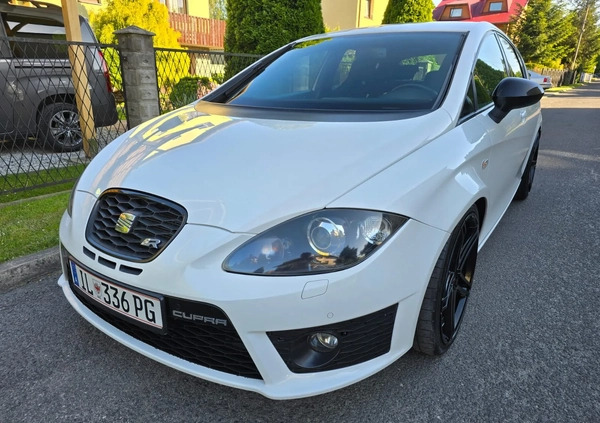 Seat Leon cena 36900 przebieg: 190000, rok produkcji 2010 z Woźniki małe 631